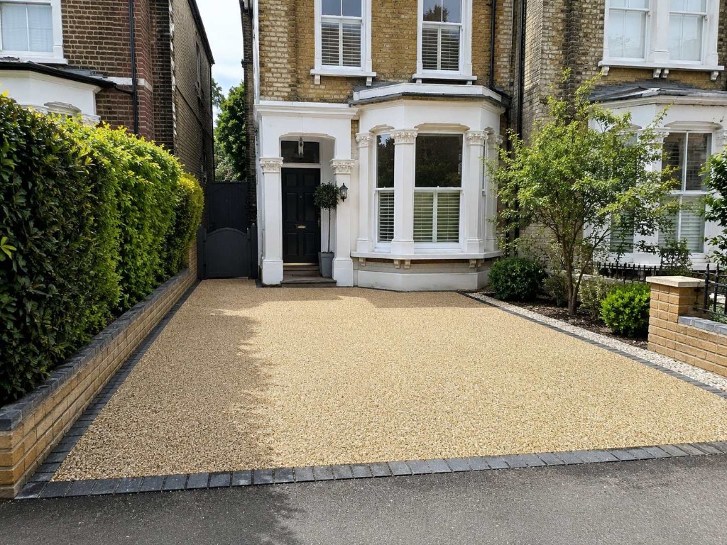Caramel Latte resin bound front driveway on Victorian semi-detached London property by Daltex Resin Experts